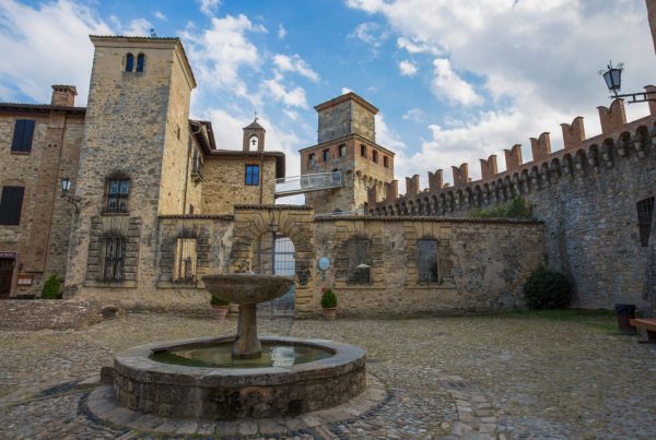 Piazza di Vigolano (PC)