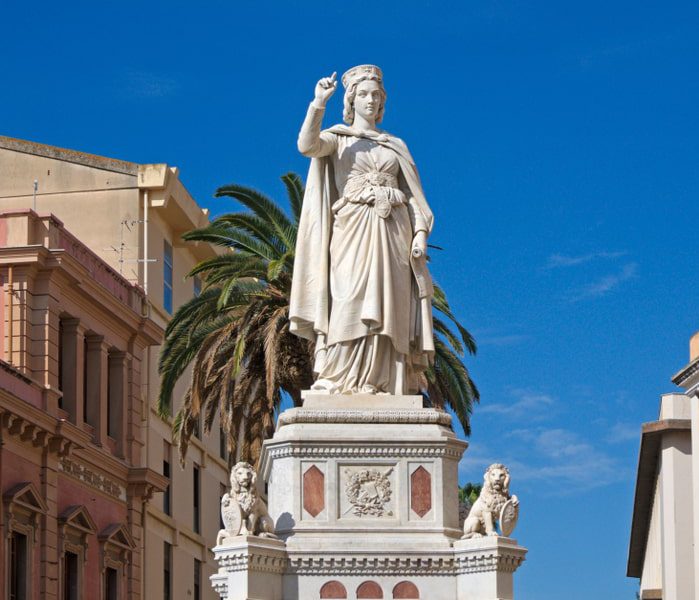 statua di Eleonora d'Arborea di Oristano