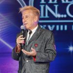 Dario Salvatori sul palco di Italia In...Canto