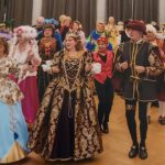 Trieste. Splendide maschere al Ballo del Commercio
