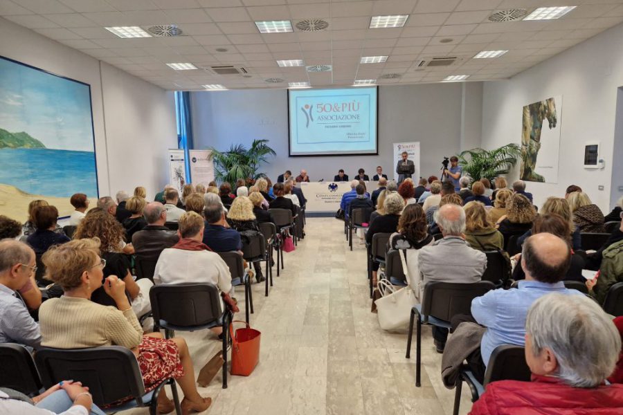Il 22 ottobre si è svolto il convegno “Eterna giovinezza: mito o realtà?” organizzato da 50&Più Pesaro Urbino.