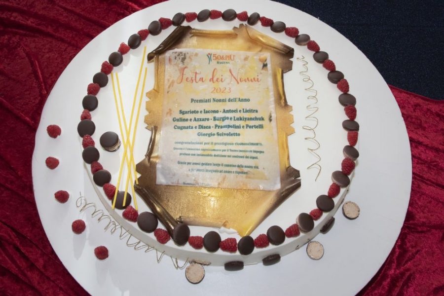 Tanti soci alla festa dei nonni di domenica 15 ottobre organizzata da 50&Più Ragusa presso il resort Poggio del Sole.