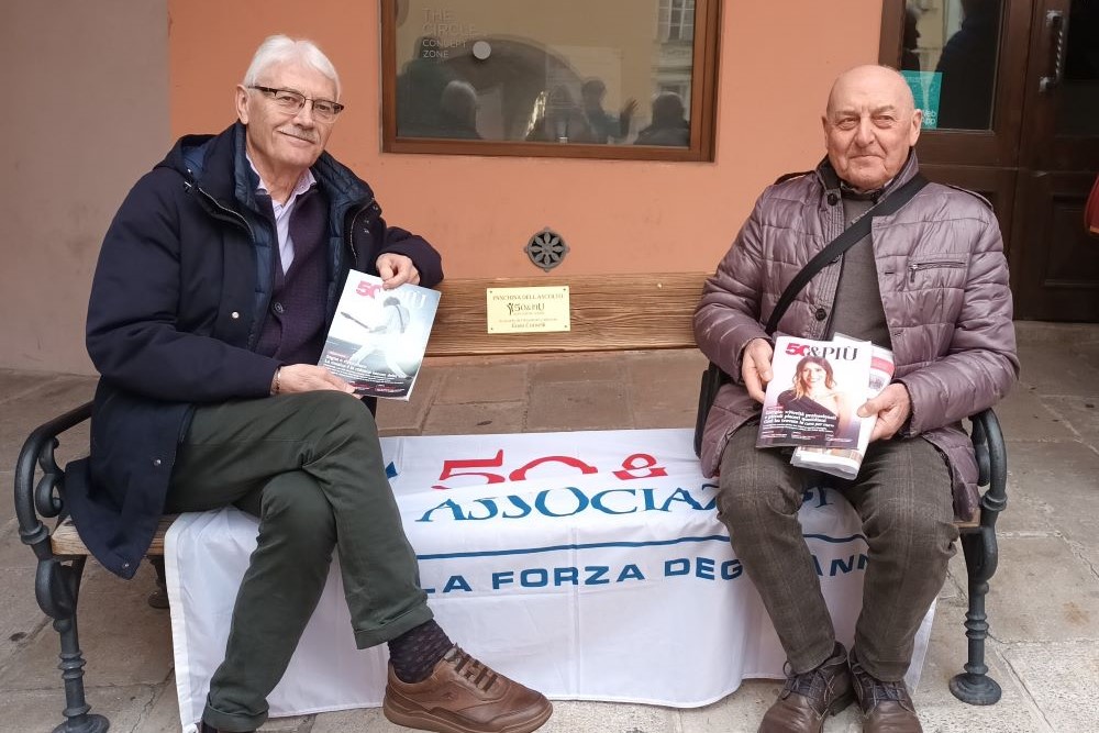 50&Più Gorizia all'inaugazione della targa per Comelli sulla panchina di ascolto
