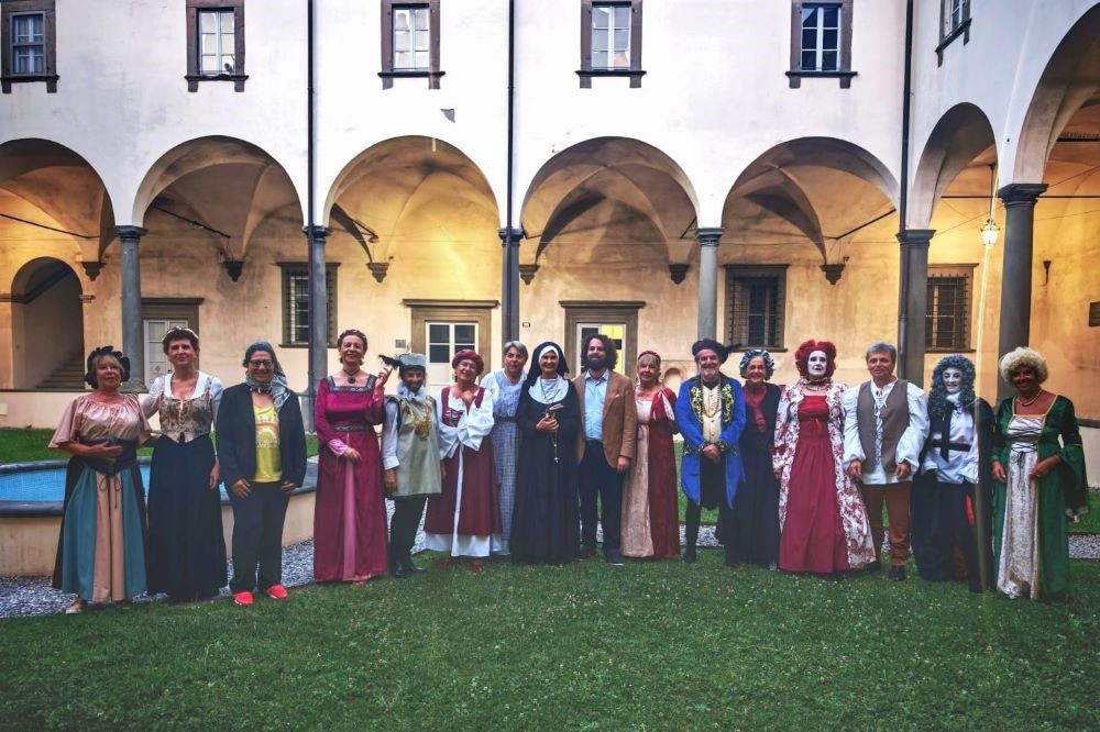 50&Più Lucca presenta la Chiostro Romeo e Giulietta in vernacolo