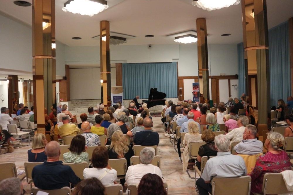 50&più Pisa al concerto di musica dei film del maestro Nicolini