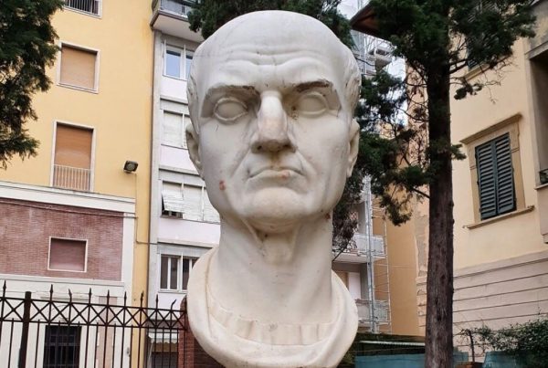 50&Più Arezzo alle giornate del patrimonio con il restauro del busto di mecenate