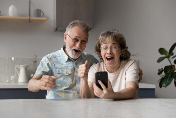 50&Più Torino organizza un corso per imparare ad usare il cellulare